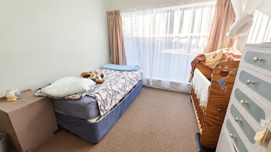 4 Bedroom Property for Sale in Flamwood North West